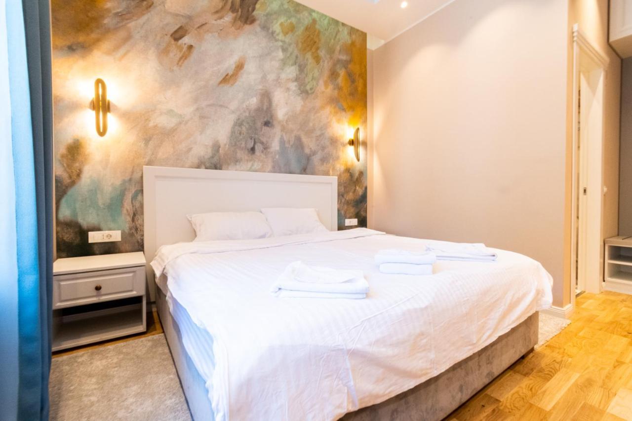 Black Gate - Quiet In The Heart Of Old Town With Free Private Secured Parking Appartamento *
