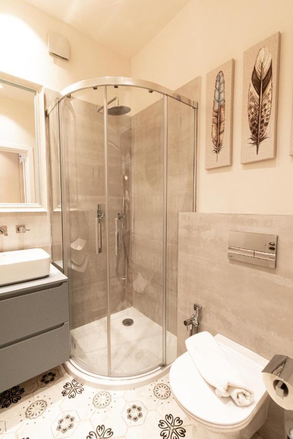 Black Gate - Quiet In The Heart Of Old Town With Free Private Secured Parking Appartamento *