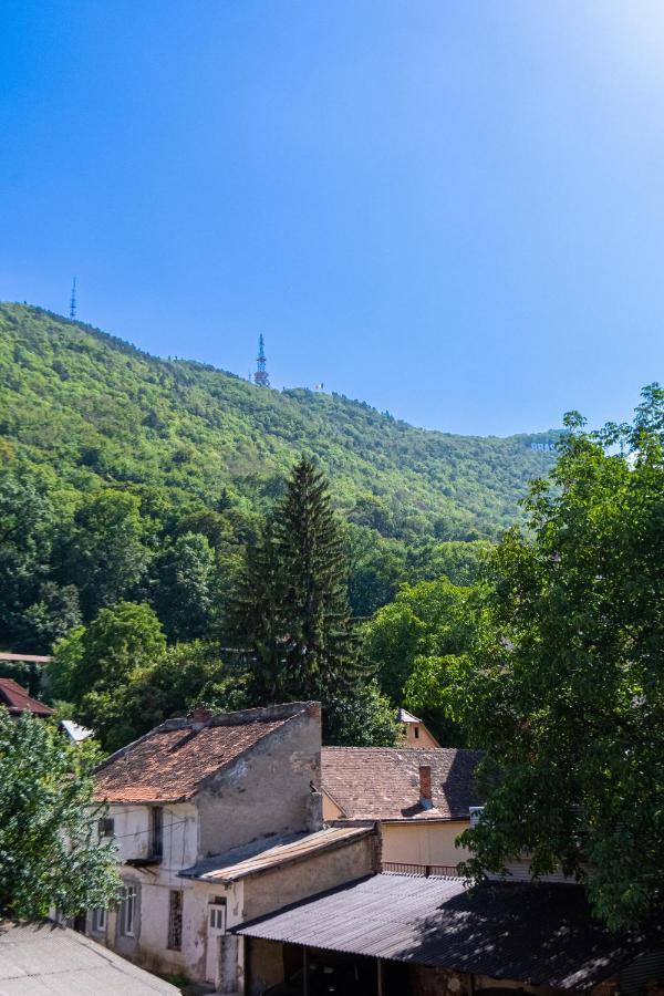 Black Gate - Quiet In The Heart Of Old Town With Free Private Secured Parking Appartamento *